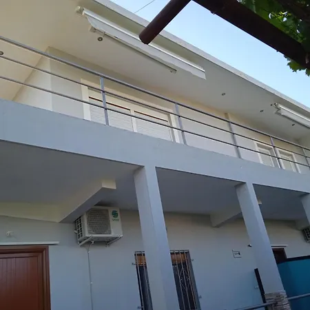 N Dervishi 3* Vlorë