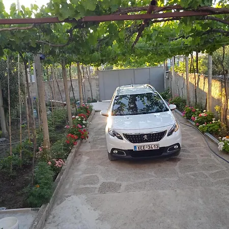 Гостевой дом N Dervishi Влёра